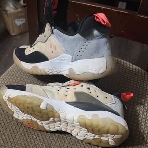 Mens Jordan Delta 2 Tan White Black Size 11 . Usee